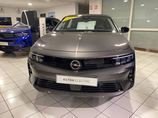 Acheter Opel Astra Sports Tourer Astra Sports Tourer Electrique 156 ch & Batterie 54 kWh  5p neuve* dans les concessions du Groupe Faurie