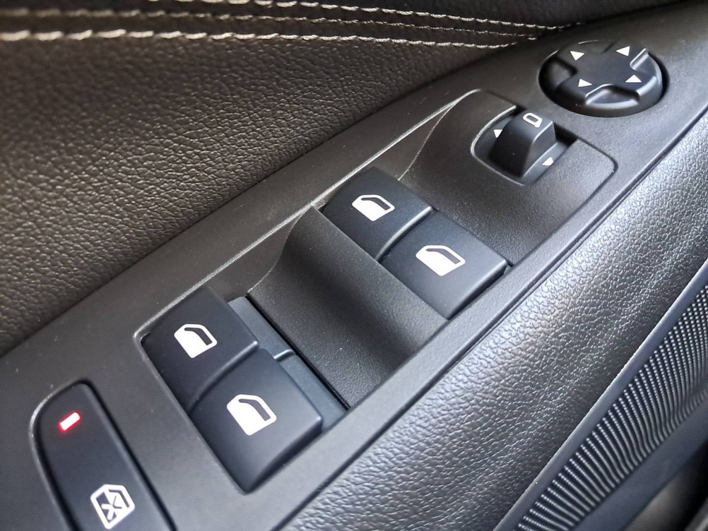 Acheter Opel Crossland Crossland 1.2 Turbo 110 ch BVM6 Elegance Business 5p occasion dans les concessions du Groupe Faurie