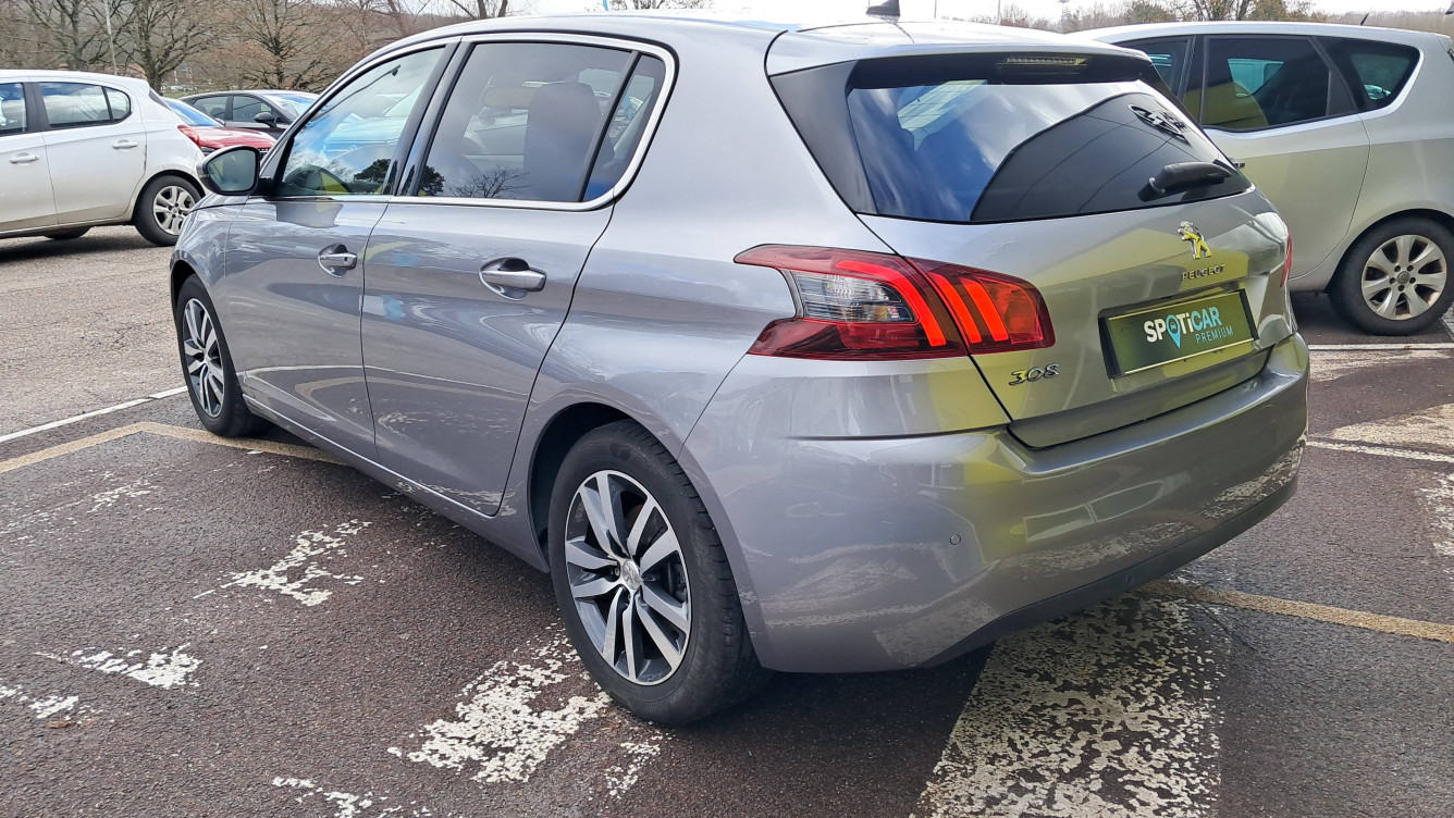 Acheter Peugeot 308 308 PureTech 110ch S&S BVM6 Allure 5p occasion dans les concessions du Groupe Faurie