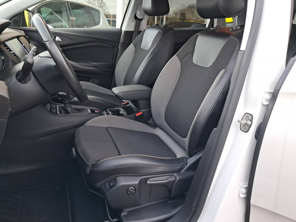 Acheter Opel Grandland X Grandland X 1.2 Turbo 130 ch Design Line 5p occasion dans les concessions du Groupe Faurie