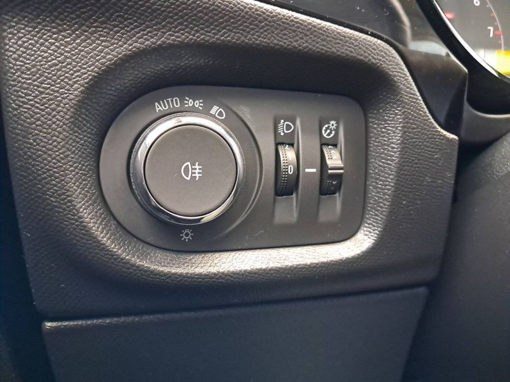 Acheter Opel Corsa Corsa 1.2 Turbo 100 ch BVM6 Elegance Business 5p occasion dans les concessions du Groupe Faurie