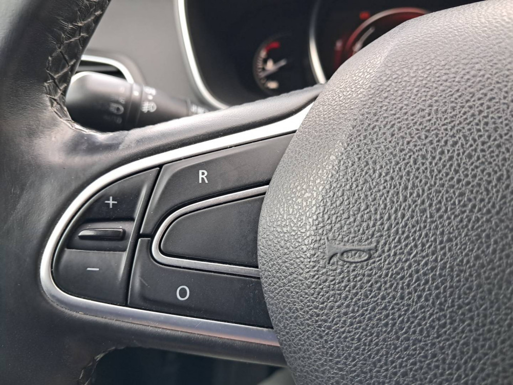 Acheter Renault Megane 4 Mégane IV Berline TCe 130 Energy Intens 5p occasion dans les concessions du Groupe Faurie