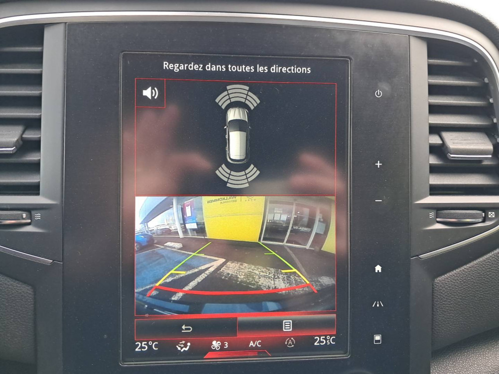 Acheter Renault Megane 4 Mégane IV Berline TCe 130 Energy Intens 5p occasion dans les concessions du Groupe Faurie