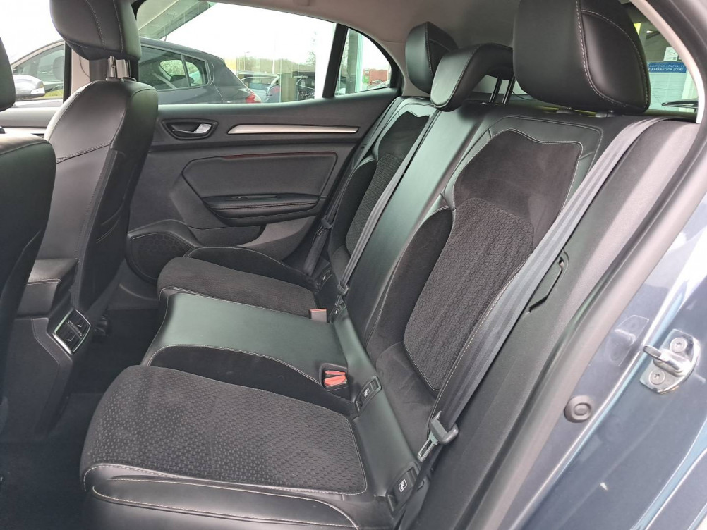 Acheter Renault Megane 4 Mégane IV Berline TCe 130 Energy Intens 5p occasion dans les concessions du Groupe Faurie