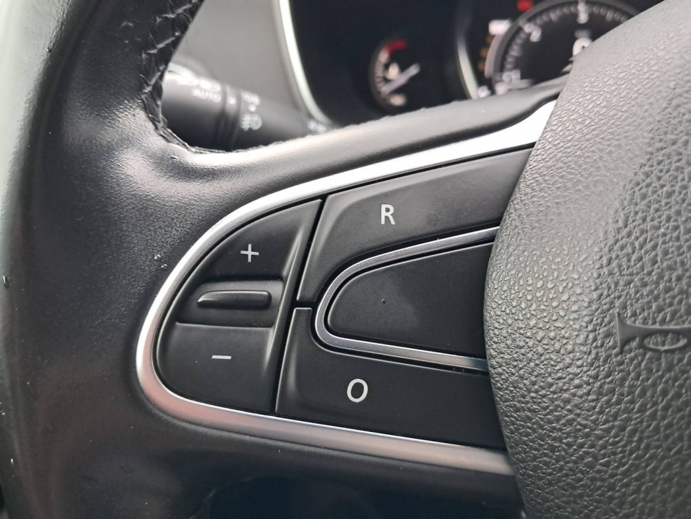 Acheter Renault Megane 4 Mégane IV Berline Blue dCi 115 EDC Intens 5p occasion dans les concessions du Groupe Faurie