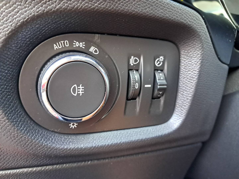 Acheter Opel Corsa Corsa 1.2 Turbo 100 ch BVM6 Edition 5p occasion dans les concessions du Groupe Faurie