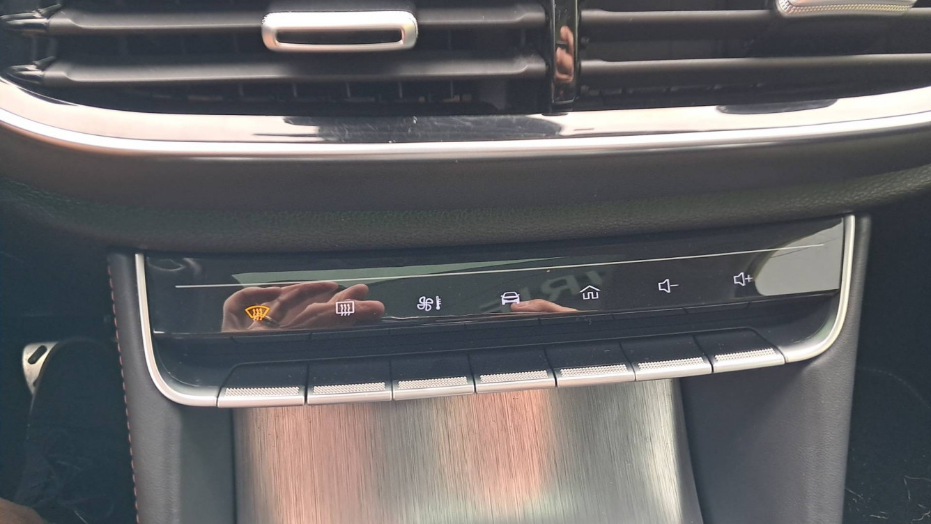 Acheter MG Motor EHS EHS 1.5T GDI PHEV Luxury 5p occasion dans les concessions du Groupe Faurie