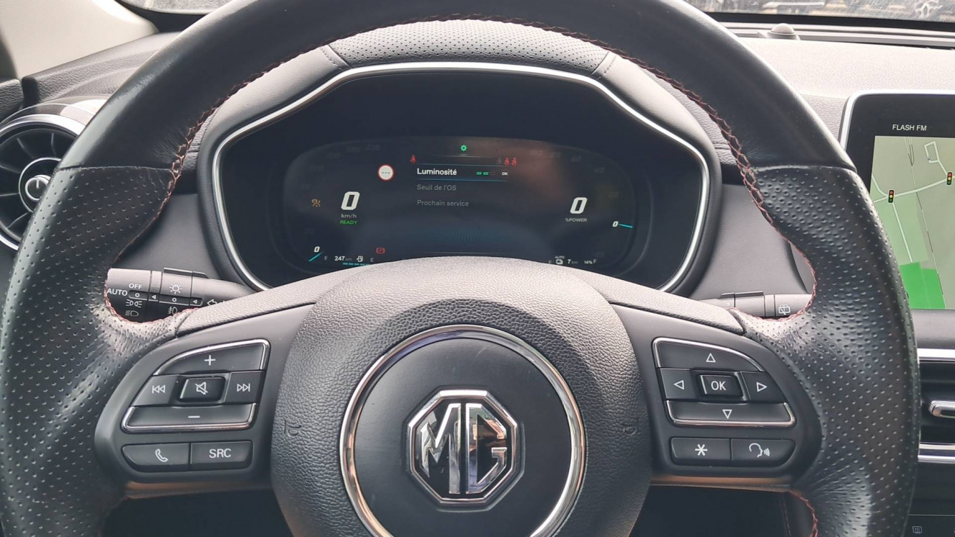 Acheter MG Motor EHS EHS 1.5T GDI PHEV Luxury 5p occasion dans les concessions du Groupe Faurie