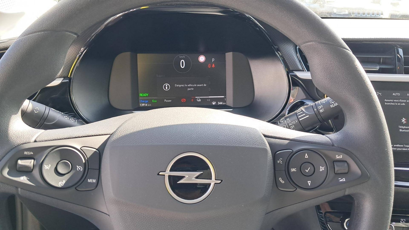 Acheter Opel Corsa E Corsa Electrique 136 ch & Batterie 50 kWh  5p occasion dans les concessions du Groupe Faurie