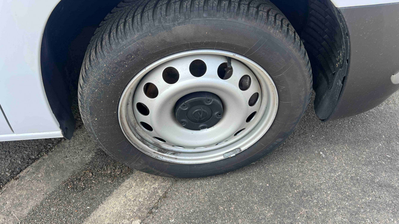 Acheter Opel Combo Cargo COMBO CARGO XL 950 KG BLUEHDI 100 S&S BVM6  4p occasion dans les concessions du Groupe Faurie