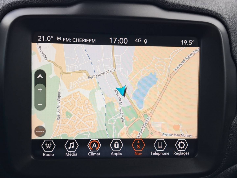 Acheter Jeep Renegade Renegade 1.6 I Multijet 130 ch BVM6 Limited 5p occasion dans les concessions du Groupe Faurie