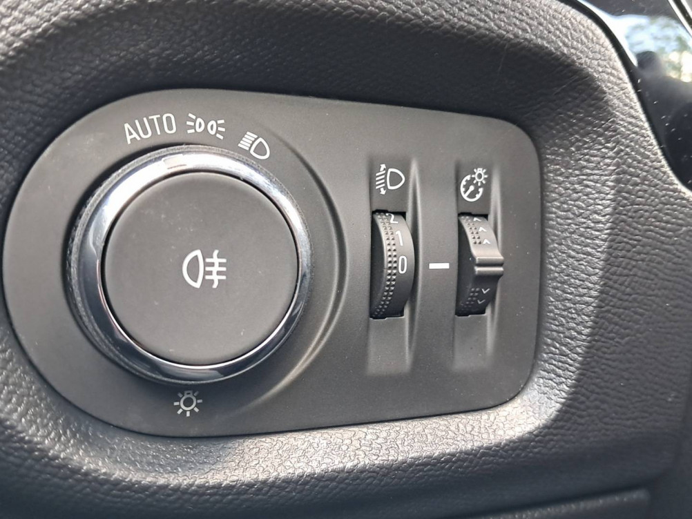 Acheter Opel Corsa E Corsa Electrique 136 ch & Batterie 50 kWh Edition 5p occasion dans les concessions du Groupe Faurie
