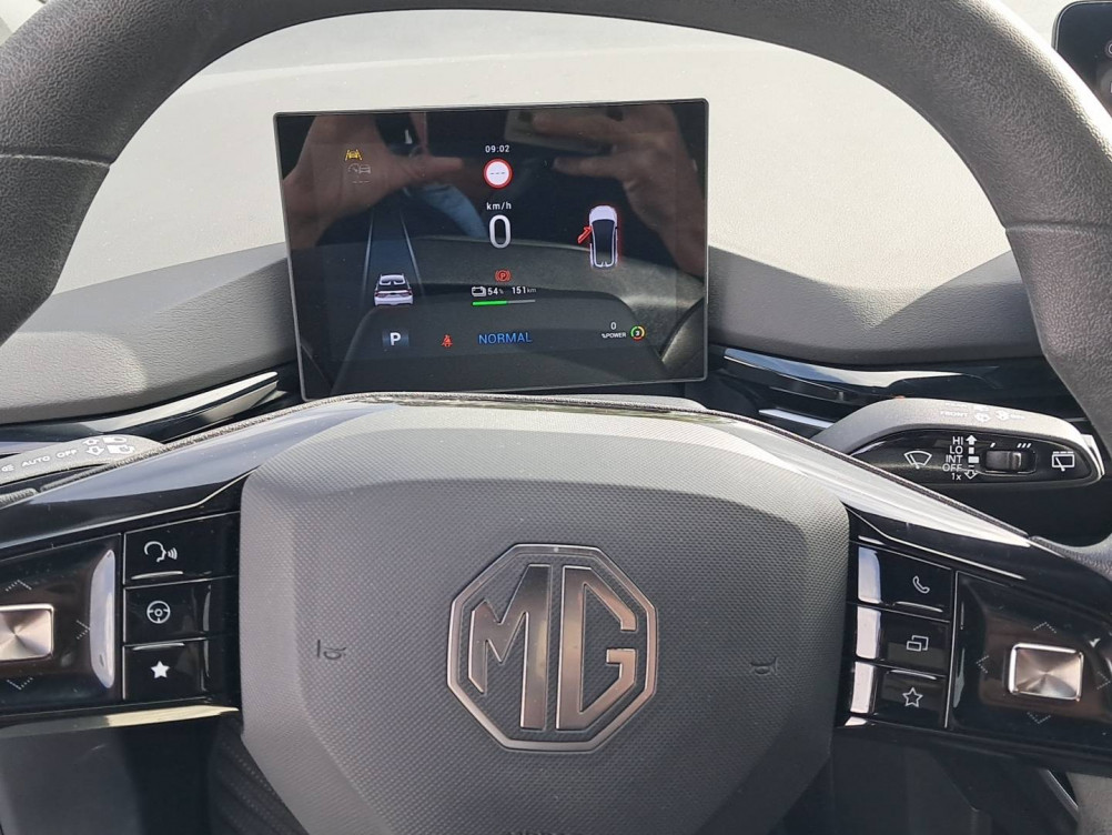 Acheter MG Motor MG 4 MG4 Electric 51kWh - 125 kW 2WD Standard 5p occasion dans les concessions du Groupe Faurie