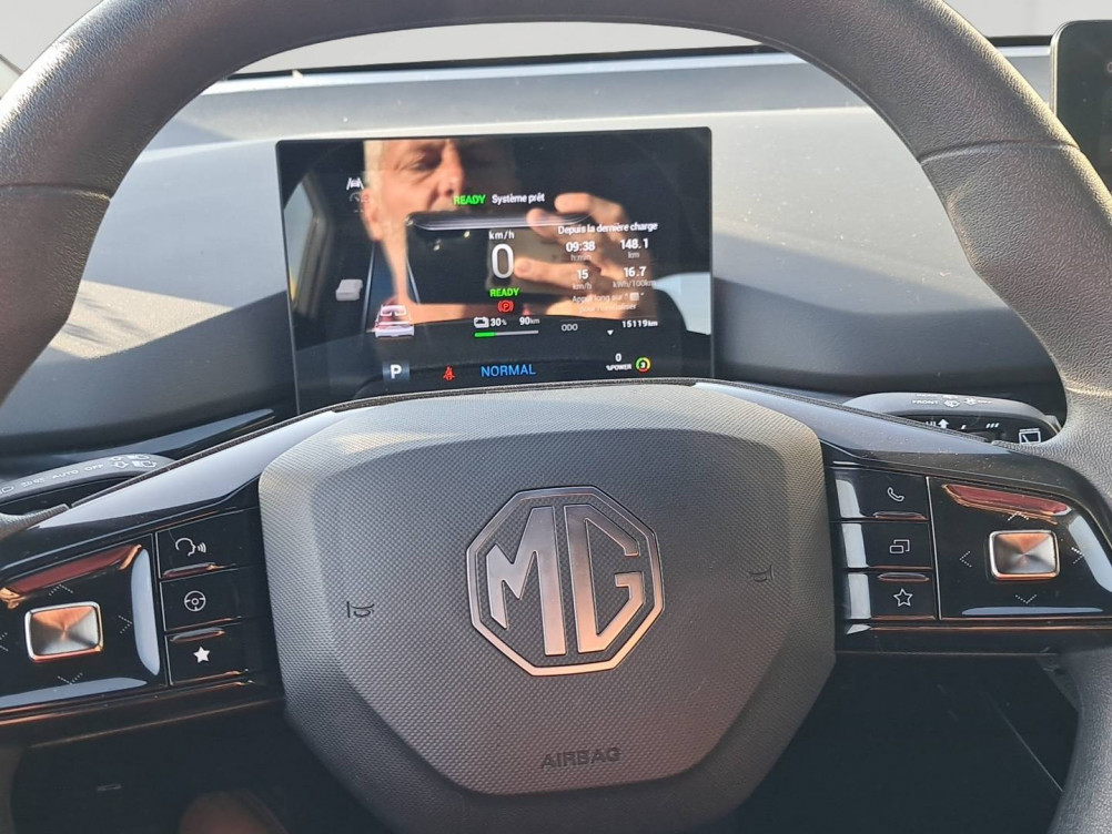 Acheter MG Motor MG 4 MG4 Electric 51kWh - 125 kW 2WD Standard 5p occasion dans les concessions du Groupe Faurie