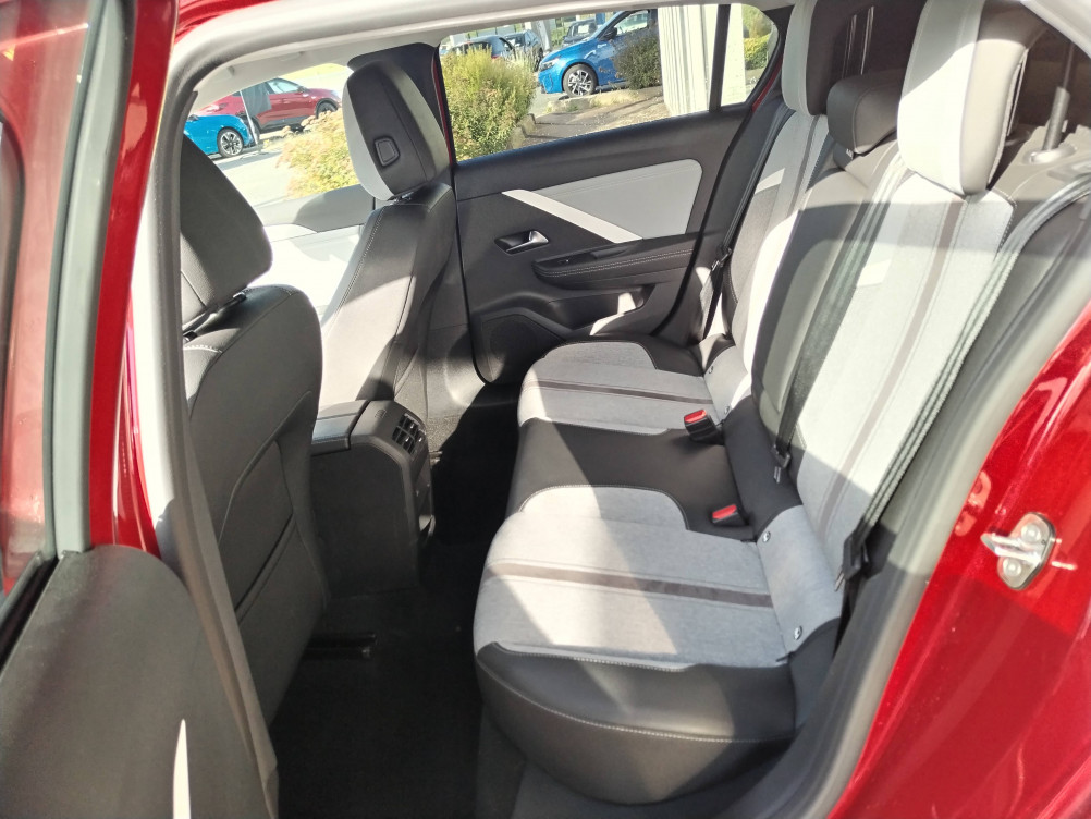 Acheter Opel Astra Astra 1.2 Turbo 130 ch BVA8 Elegance 5p occasion dans les concessions du Groupe Faurie