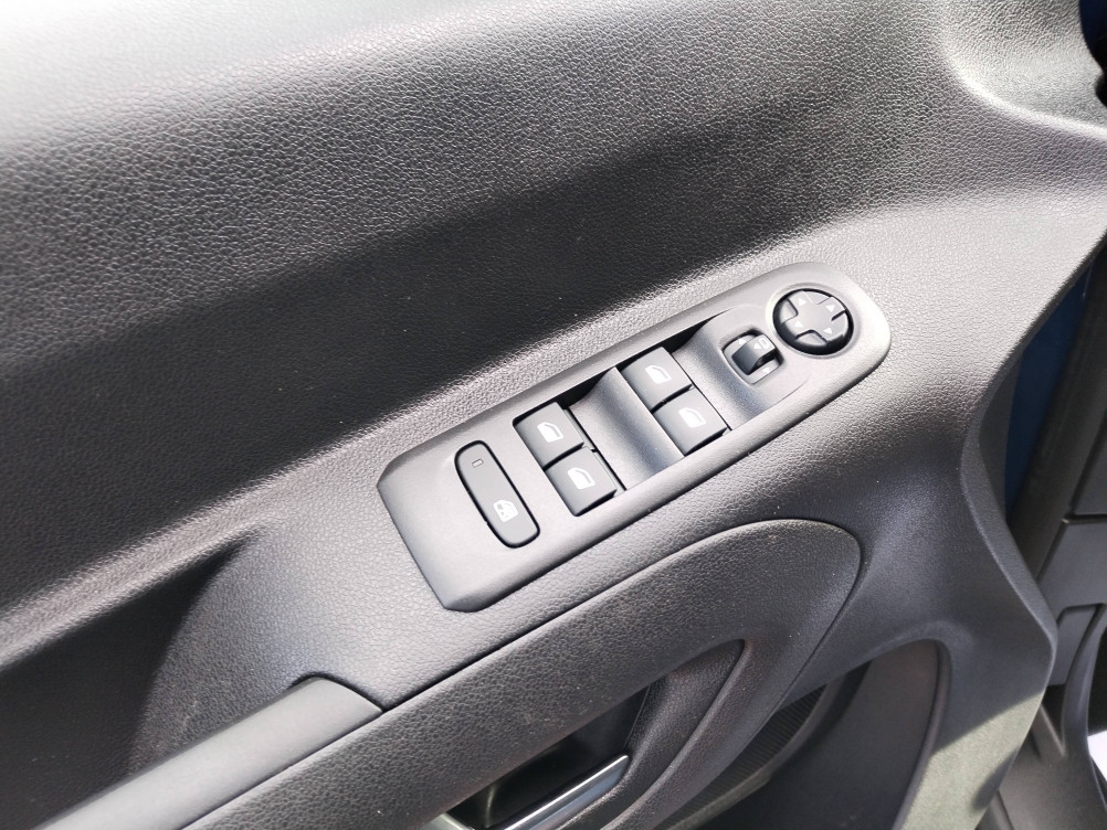 Acheter Opel Combo Combo Life L1H1 1.5 Diesel 130 ch Start/Stop Elegance 5p occasion dans les concessions du Groupe Faurie