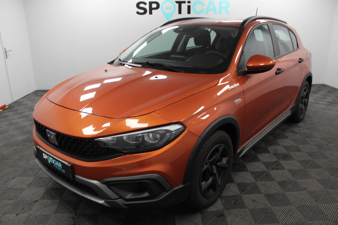 Acheter Fiat Tipo Tipo Cross 5 Portes 1.0 Firefly Turbo 100 ch S&S Pack 5p occasion dans les concessions du Groupe Faurie