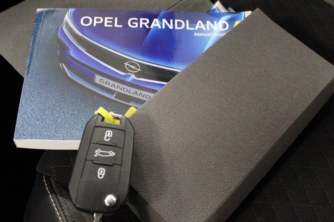 Acheter Opel Grandland Grandland 1.2 Turbo 130 ch BVA8 Elegance Business 5p occasion dans les concessions du Groupe Faurie