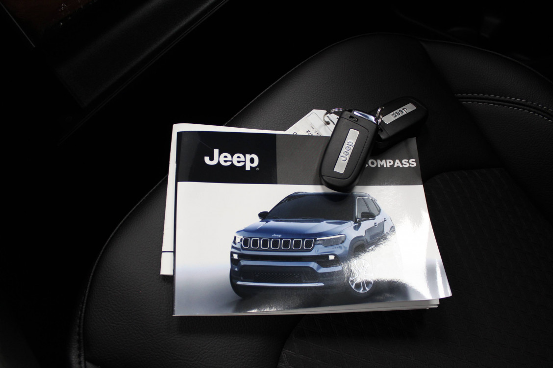 Acheter Jeep Compass Compass 1.6 I MultiJet II 130 ch BVM6 80th Anniversary 5p occasion dans les concessions du Groupe Faurie