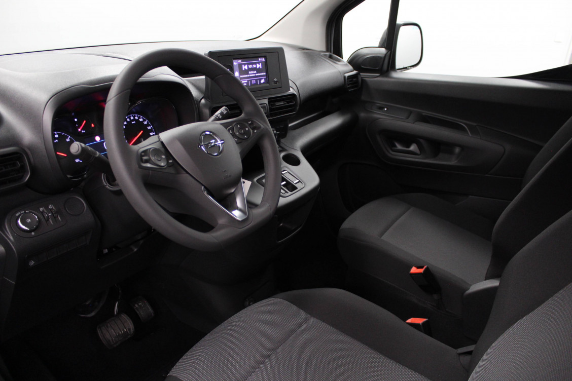Acheter Opel Combo Combo e-Life Taille M 136 ch & Batterie 50 kw/h Edition 5p neuf dans les concessions du Groupe Faurie