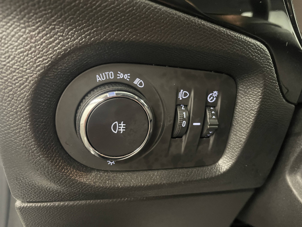 Acheter Opel Corsa E Corsa Electrique 136 ch & Batterie 50 kWh Edition 5p occasion dans les concessions du Groupe Faurie