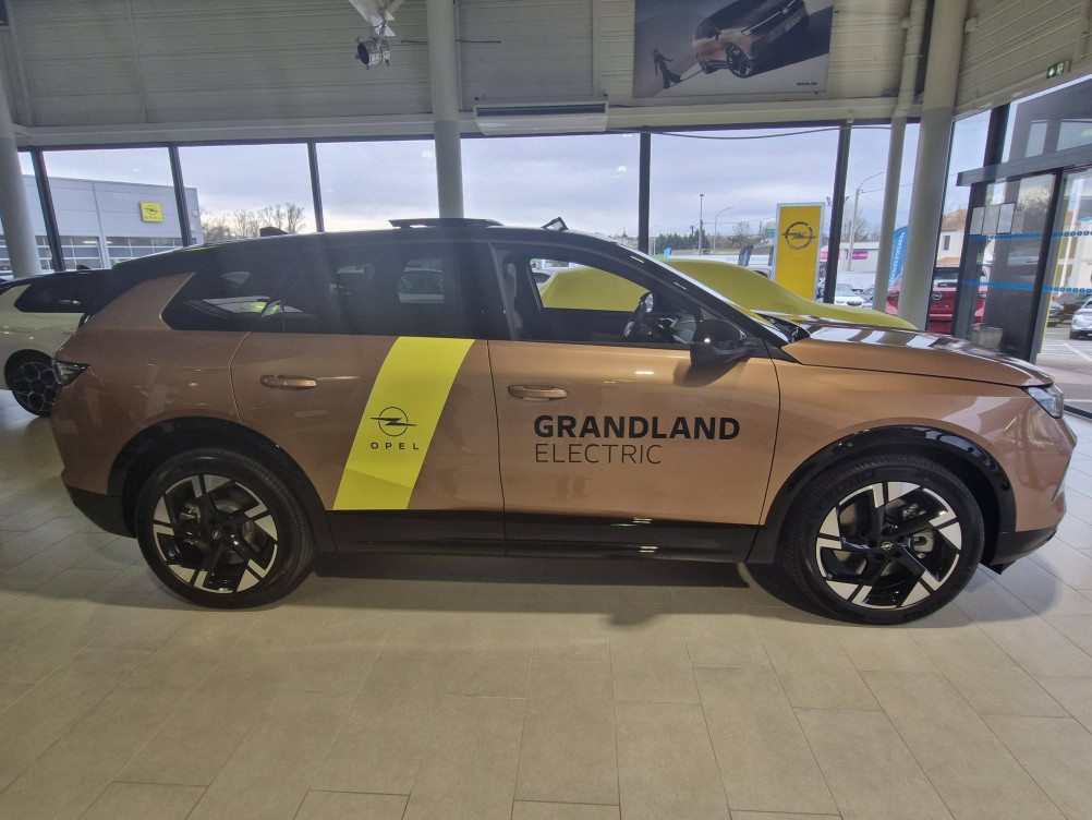 Acheter Opel Grandland Grandland Electrique 213 ch & Batterie 73 kWh GS 5p neuf dans les concessions du Groupe Faurie