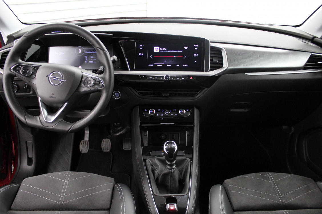Acheter Opel Grandland Grandland 1.2 Turbo 130 ch Elegance Business 5p occasion dans les concessions du Groupe Faurie
