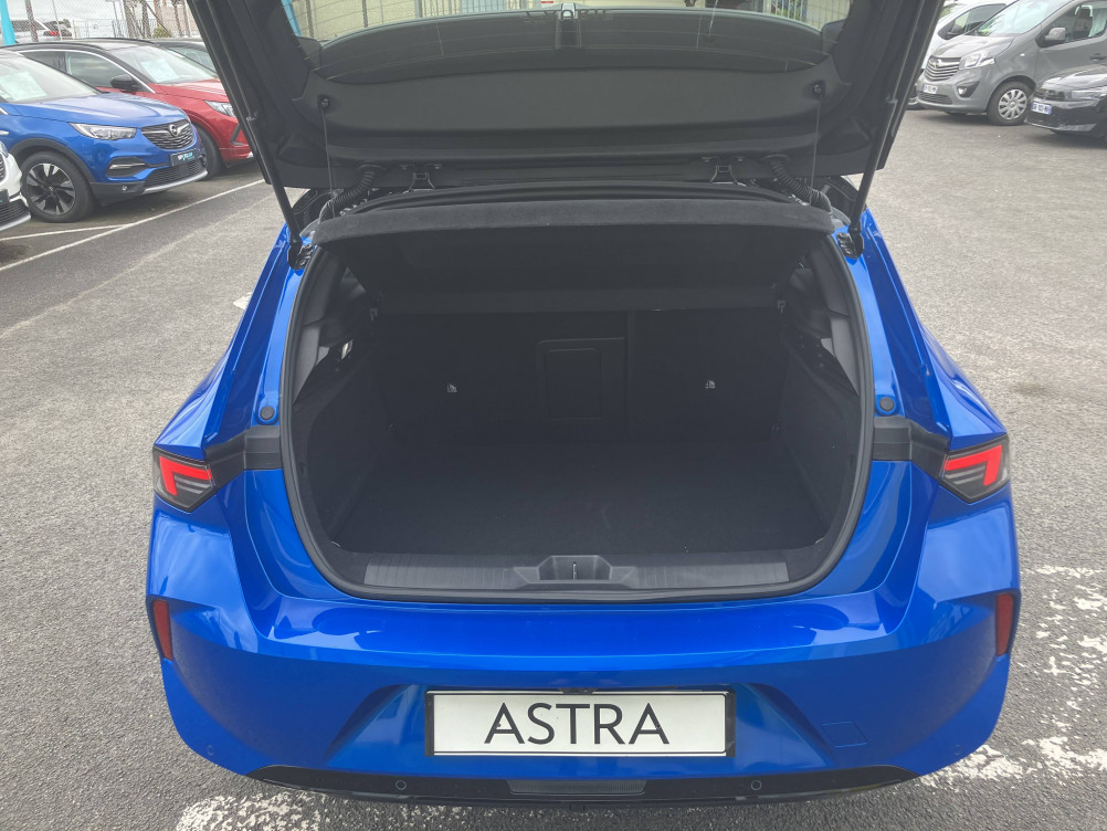 Acheter Opel Astra Astra Electrique 156 ch & Batterie 54 kWh GS 5p neuf dans les concessions du Groupe Faurie
