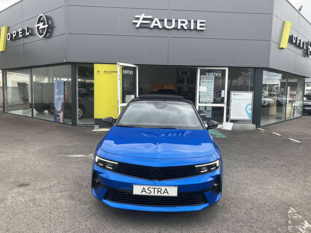 Acheter Opel Astra Astra Electrique 156 ch & Batterie 54 kWh GS 5p neuf dans les concessions du Groupe Faurie