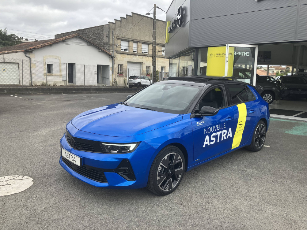 Acheter Opel Astra Astra Electrique 156 ch & Batterie 54 kWh GS 5p neuf dans les concessions du Groupe Faurie