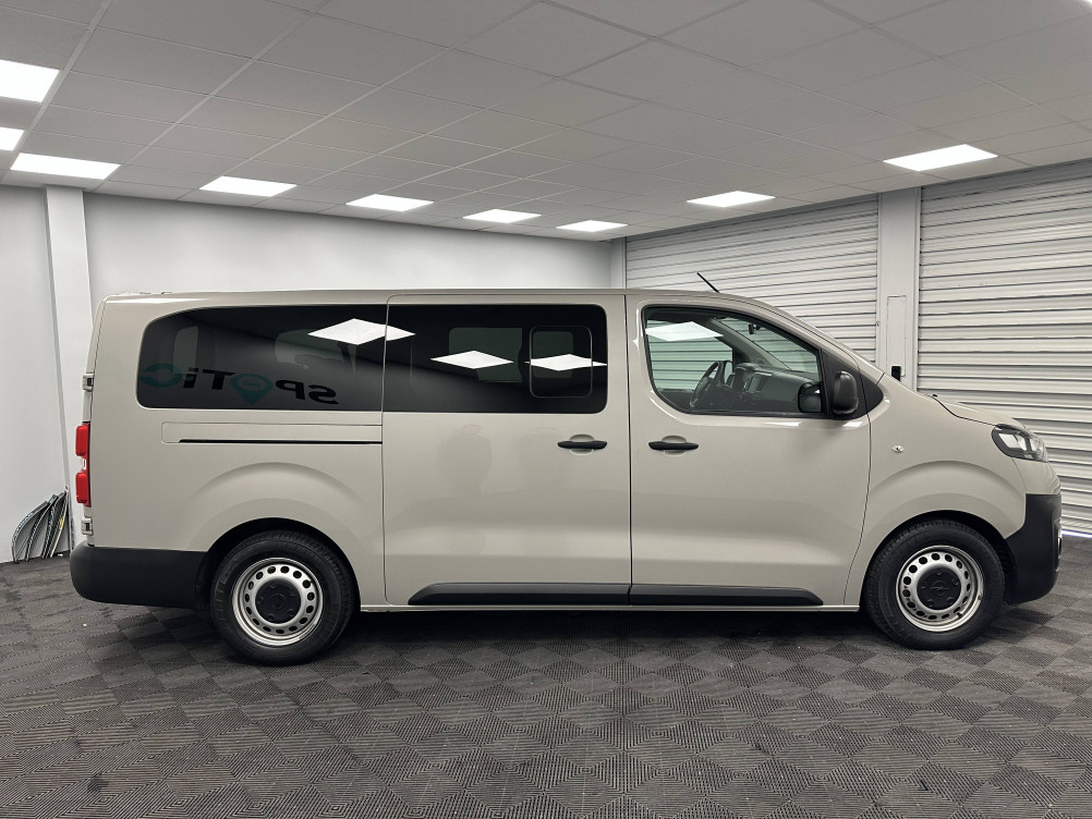 Acheter Opel Vivaro Vivaro Combi L3 1.5 Diesel 120 ch  4p occasion dans les concessions du Groupe Faurie