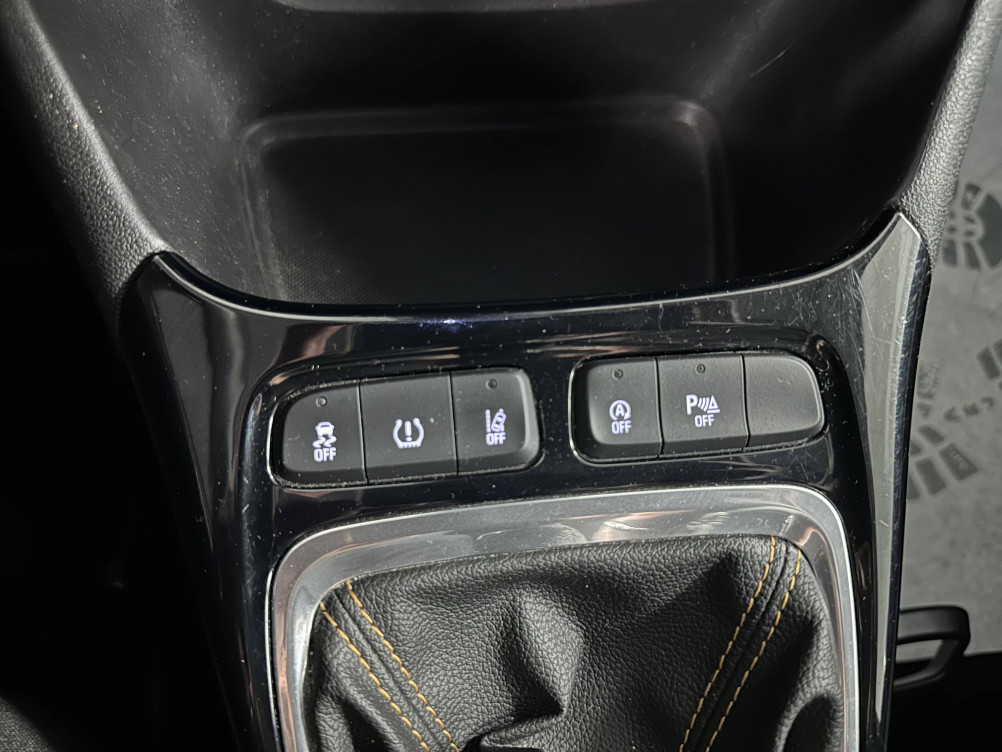 Acheter Opel Crossland X Crossland X 1.2 Turbo 110 ch ECOTEC Innovation 5p occasion dans les concessions du Groupe Faurie