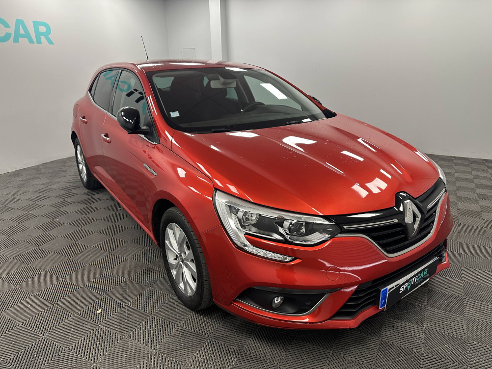 Acheter Renault Megane 4 Mégane IV Berline TCe 140 FAP Business 5p occasion dans les concessions du Groupe Faurie