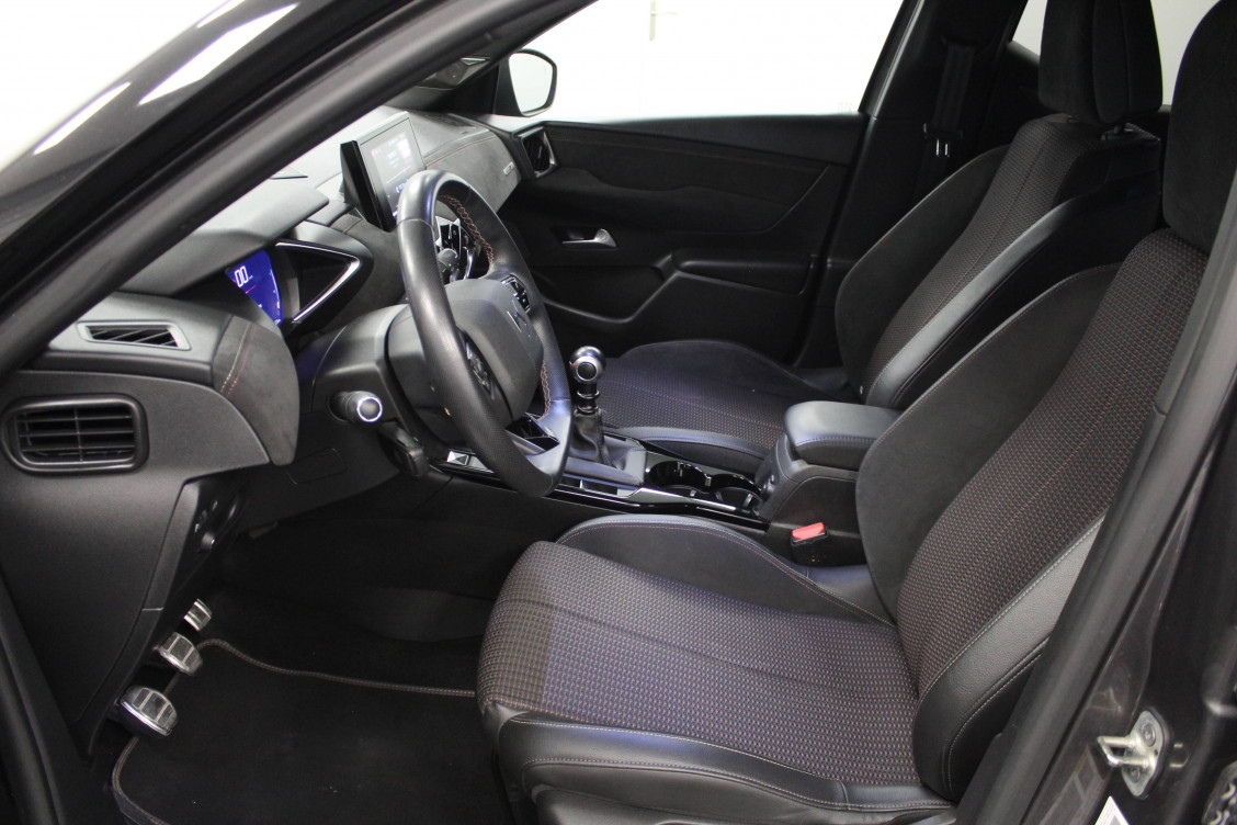Acheter Ds Ds3 DS3 Crossback PureTech 100 BVM6 Performance Line 5p occasion dans les concessions du Groupe Faurie