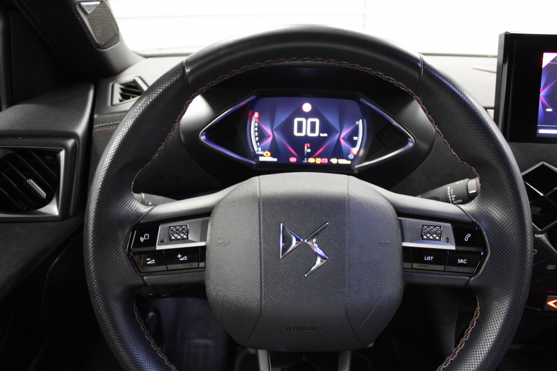Acheter Ds Ds3 DS3 Crossback PureTech 100 BVM6 Performance Line 5p occasion dans les concessions du Groupe Faurie
