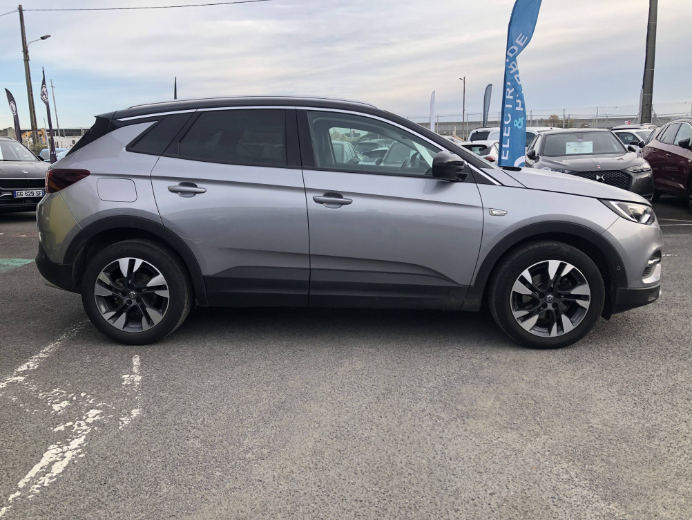 Acheter Opel Grandland X Grandland X 1.5 Diesel 130 ch Elite 5p occasion dans les concessions du Groupe Faurie
