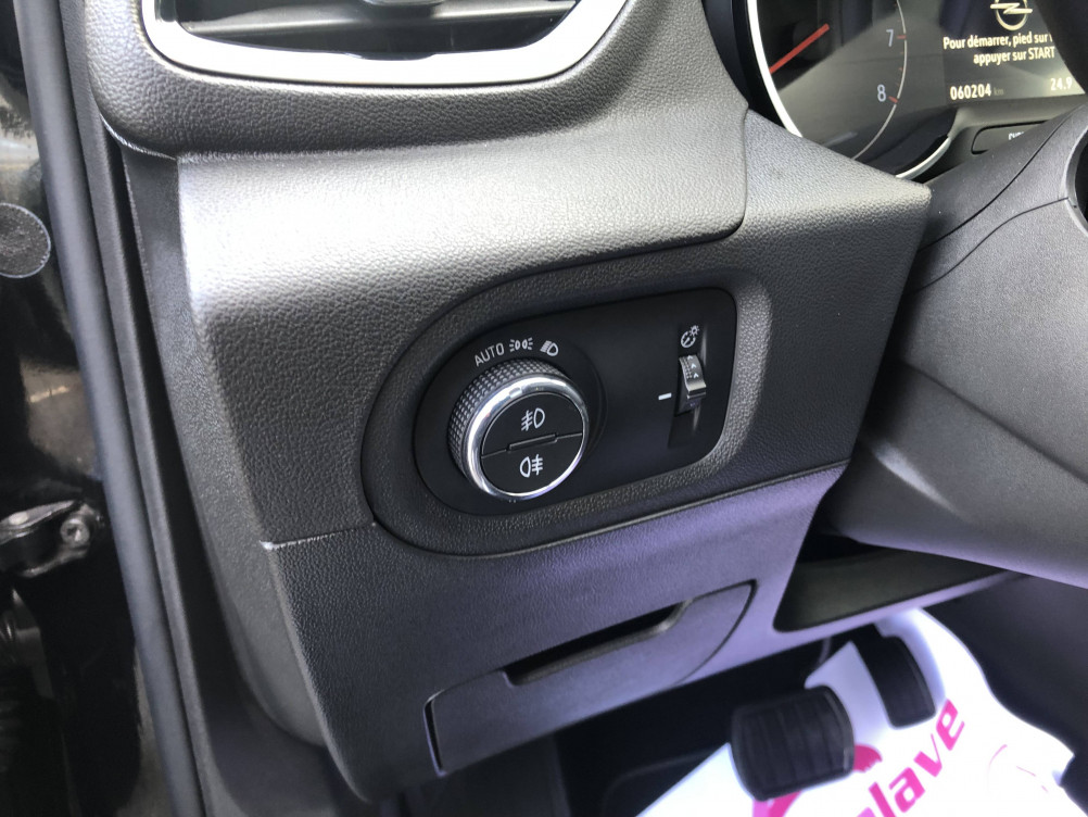 Acheter Opel Grandland X Grandland X 1.5 Diesel 130 ch BVA8 Ultimate 5p occasion dans les concessions du Groupe Faurie