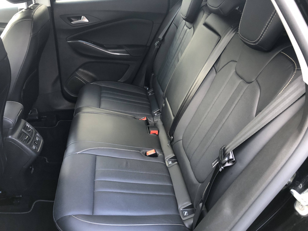 Acheter Opel Grandland X Grandland X 1.5 Diesel 130 ch BVA8 Ultimate 5p occasion dans les concessions du Groupe Faurie