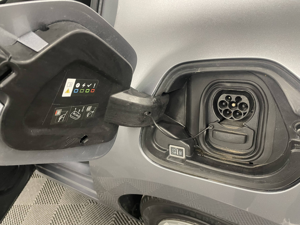 Acheter Opel Corsa E Corsa Electrique 136 ch & Batterie 50 kw/h Edition Business 5p occasion dans les concessions du Groupe Faurie