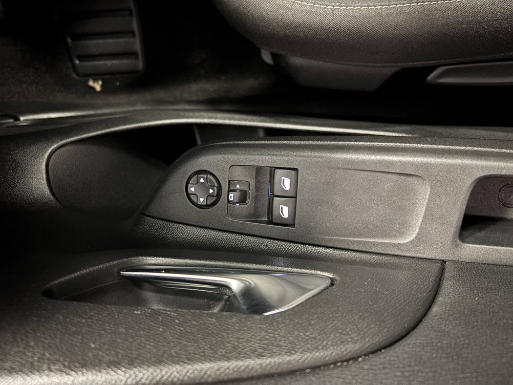 Acheter Opel Corsa Corsa 1.2 75 ch BVM5 Elegance Business 5p occasion dans les concessions du Groupe Faurie