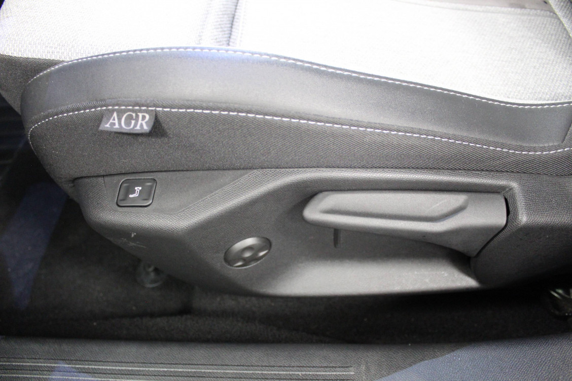 Acheter Opel Astra Astra 1.2 Turbo 110 ch BVM6 Elegance 5p occasion dans les concessions du Groupe Faurie