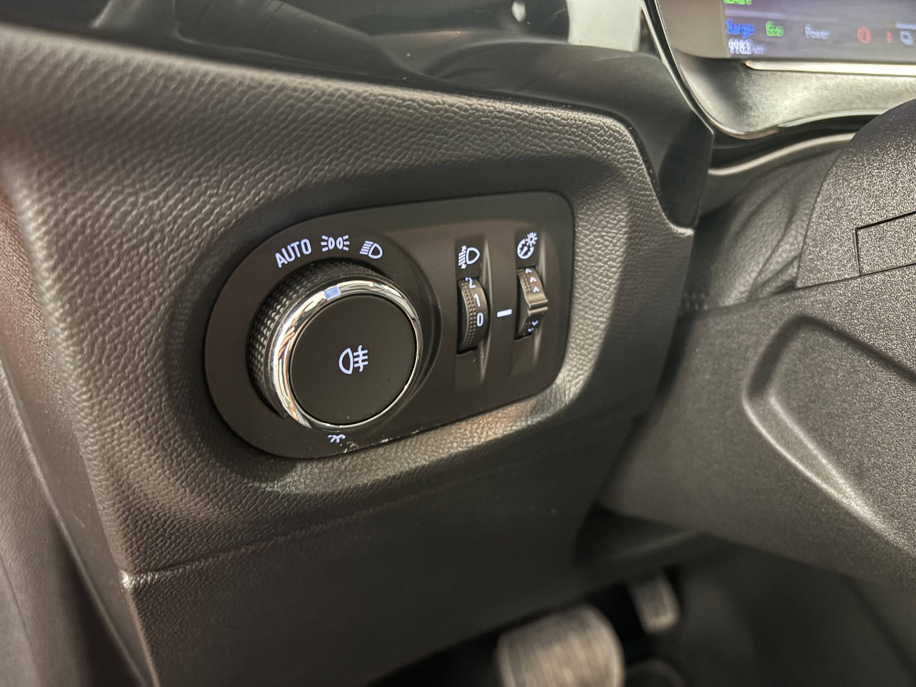 Acheter Opel Corsa E Corsa Electrique 136 ch & Batterie 50 kWh Edition 5p occasion dans les concessions du Groupe Faurie