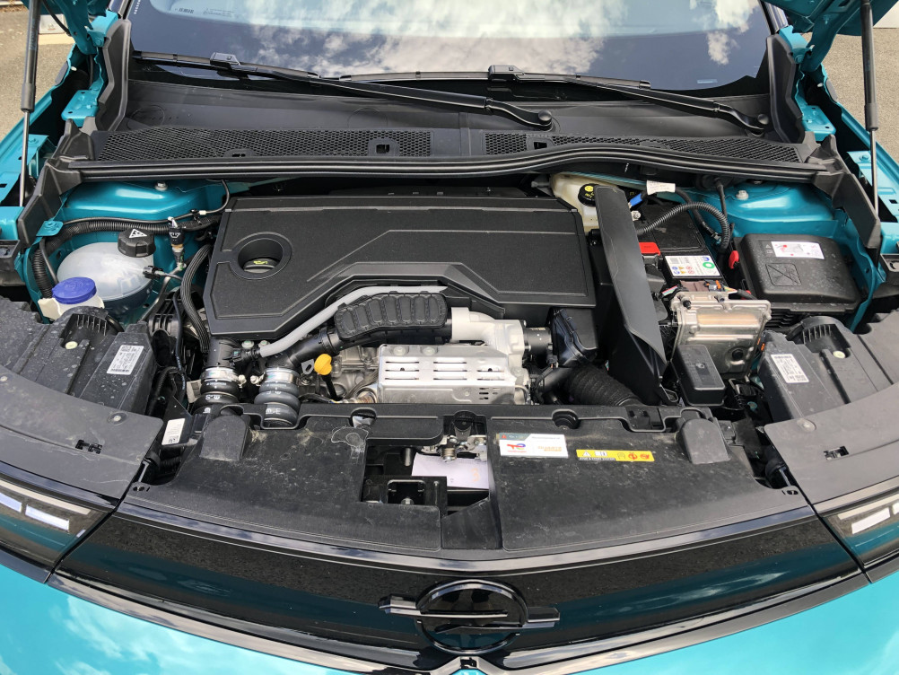 Acheter Opel Mokka Mokka 1.2 Turbo Hybrid 145 ch e-DCT6 GS 5p neuf dans les concessions du Groupe Faurie