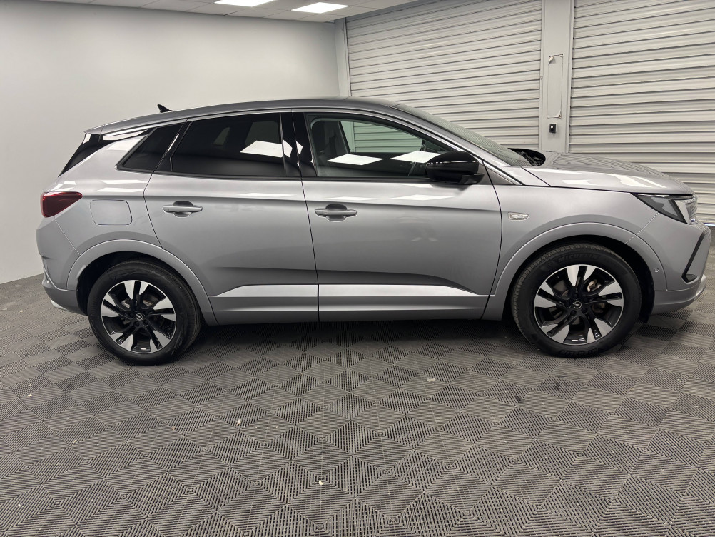 Acheter Opel Grandland Grandland 1.5 Diesel 130 ch BVA8 Elegance Business 5p occasion dans les concessions du Groupe Faurie