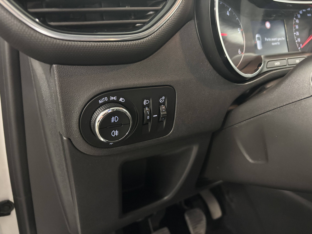 Acheter Opel Crossland X Crossland X 1.6 Turbo D 120 ch Innovation 5p occasion dans les concessions du Groupe Faurie