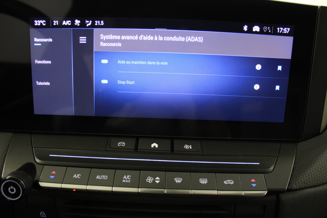 Acheter Opel Astra Astra 1.2 Turbo 110 ch BVM6 Elegance 5p occasion dans les concessions du Groupe Faurie