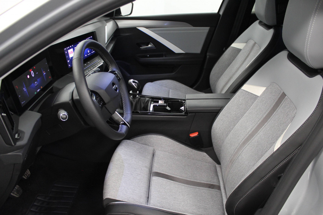 Acheter Opel Astra Astra 1.2 Turbo 110 ch BVM6 Elegance 5p occasion dans les concessions du Groupe Faurie