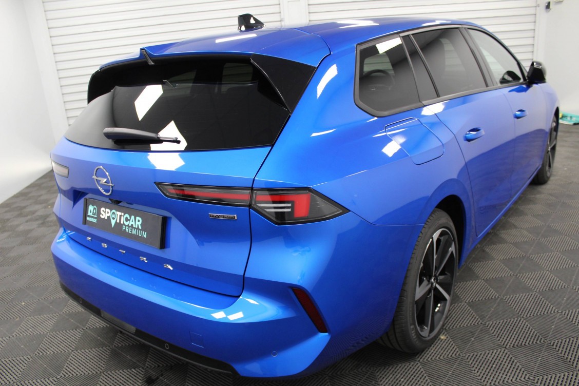 Acheter Opel Astra Astra Sports Tourer Hybrid 180 ch BVA8 Elegance 5p occasion dans les concessions du Groupe Faurie