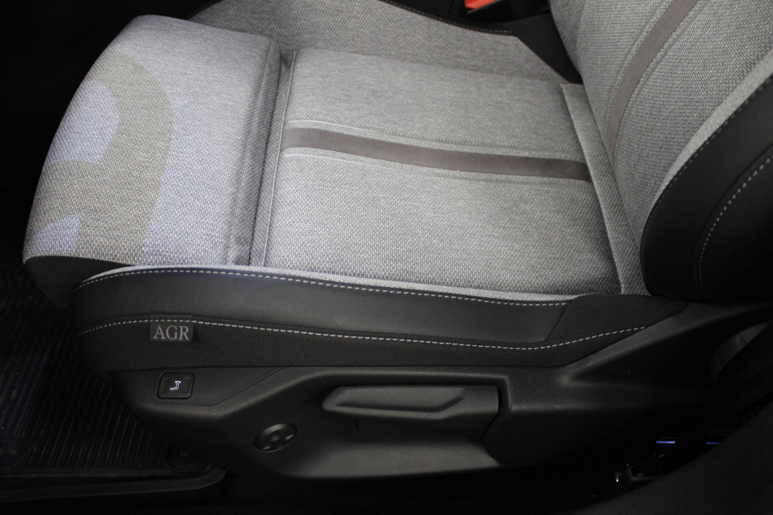 Acheter Opel Astra Astra Sports Tourer Hybrid 180 ch BVA8 Elegance 5p occasion dans les concessions du Groupe Faurie