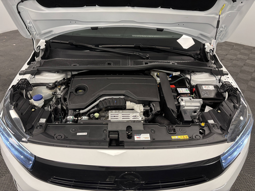 Acheter Opel Corsa Corsa 1.2 Turbo Hybrid 100 ch e-DCT6 GS 5p occasion dans les concessions du Groupe Faurie